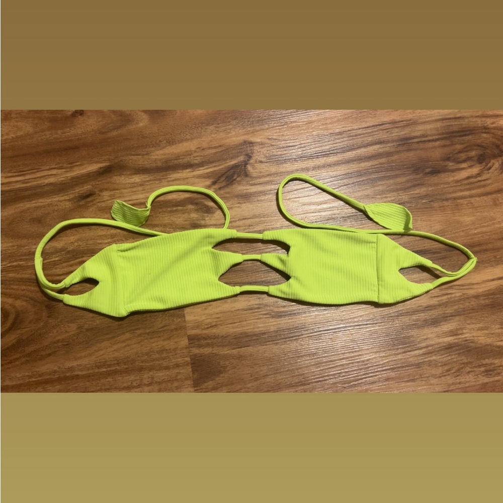 Benoa Starfruit Top